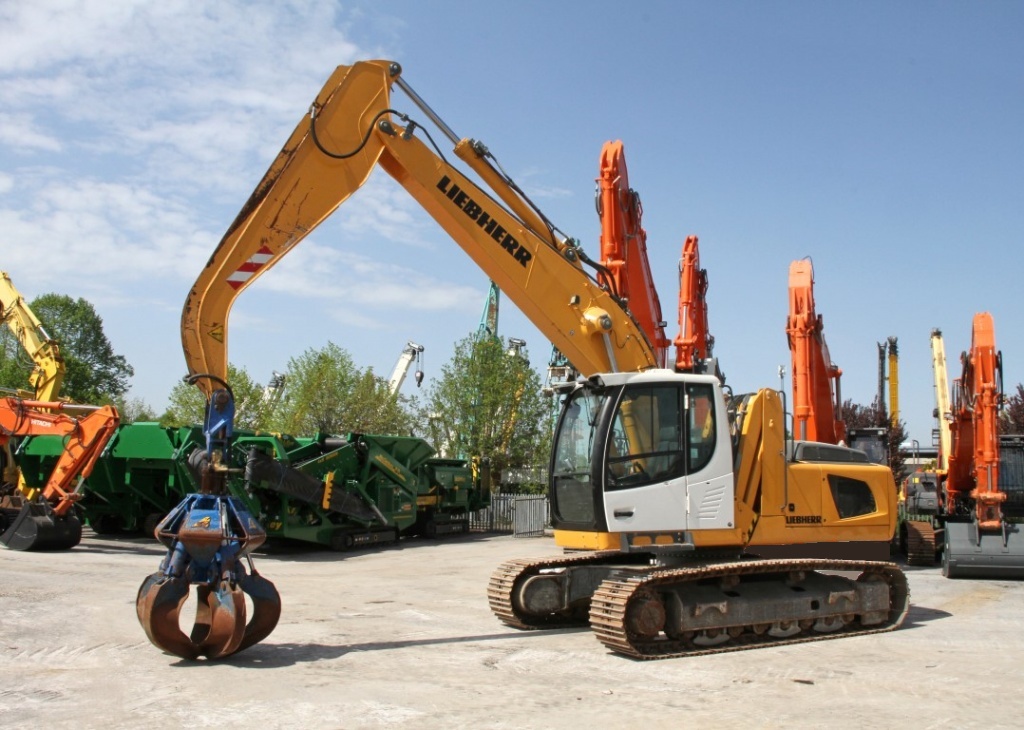 Liebherr R 906 LC Litronic